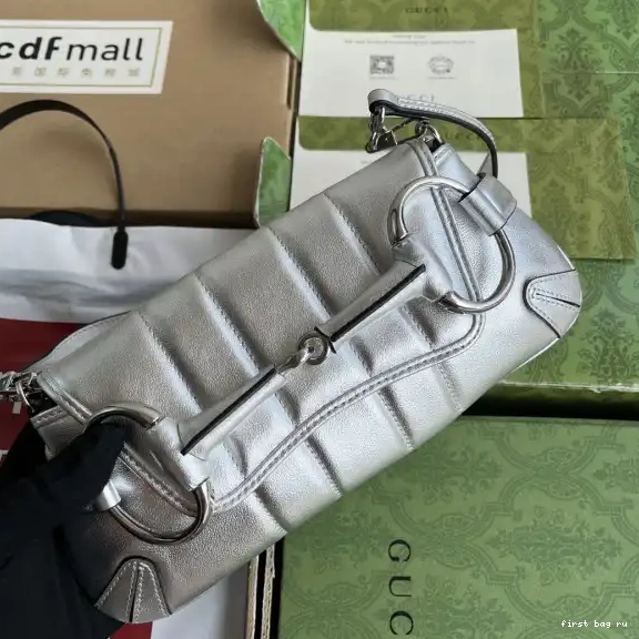 First bag ru HORSEBIT GUCCI SHOULDER BAG SMALL CHAIN 0611
